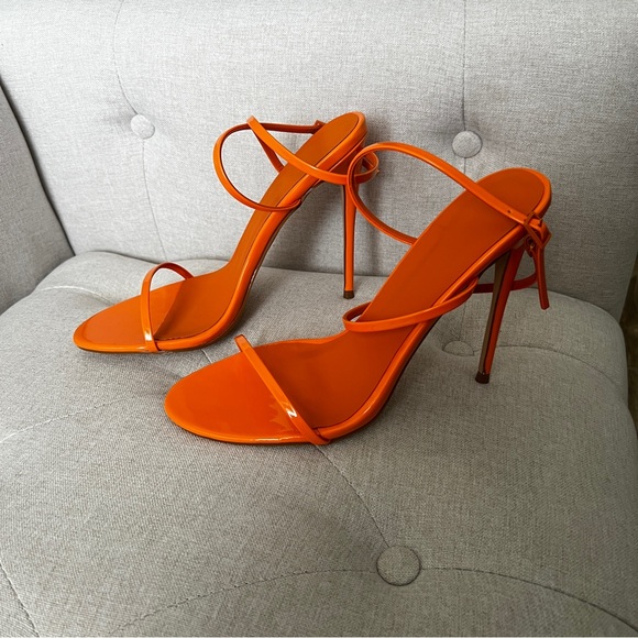 Billini NIB orange patent heels size 9 - Picture 4 of 6